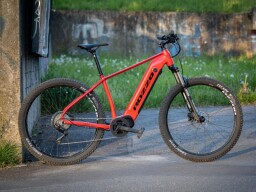 ROZZO VOLT 970 červená metalíza