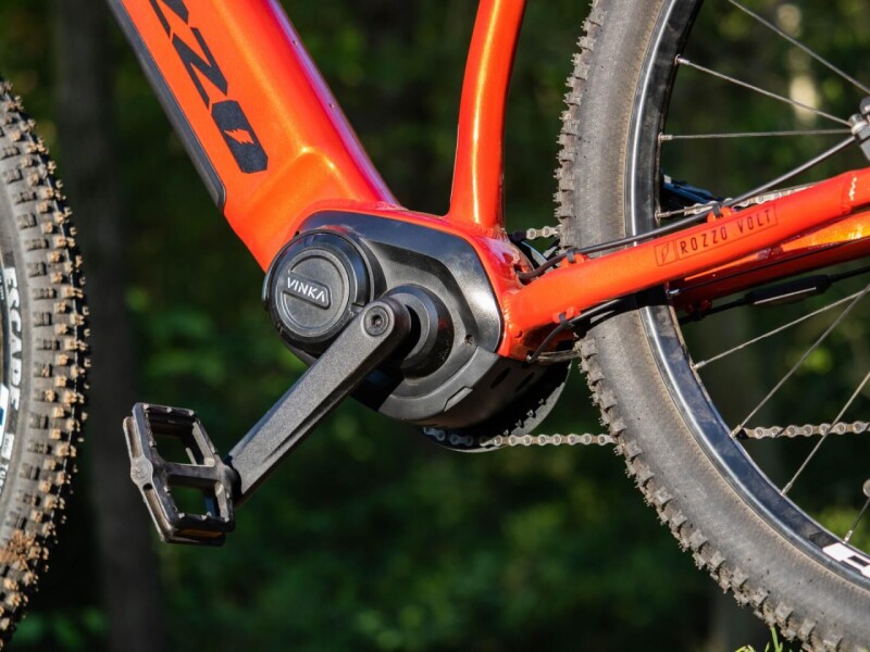 ROZZO VOLT 970 červená metalíza